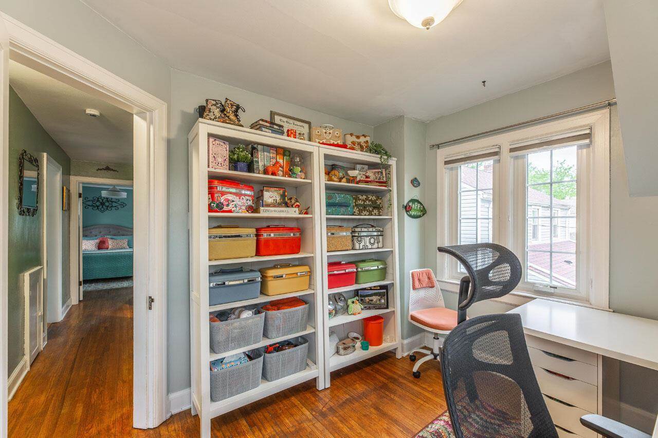 1674 Melrose Avenue, Columbus, OH 43224