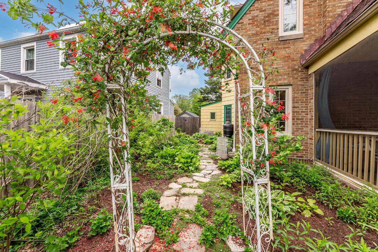 1674 Melrose Avenue, Columbus, OH 43224