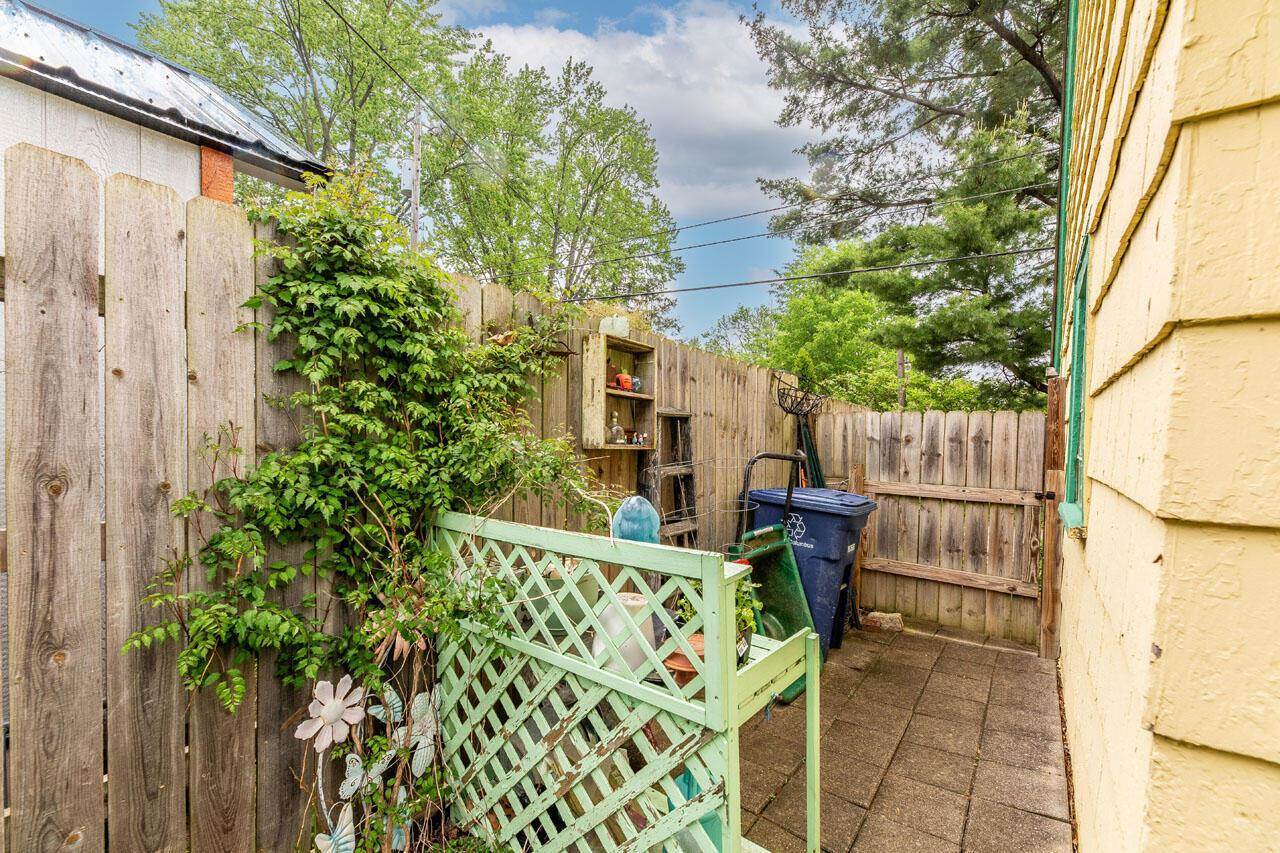 1674 Melrose Avenue, Columbus, OH 43224