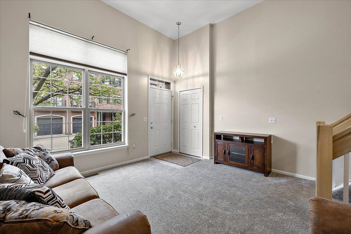 22187 West Village Drive, Unit 5, DearbornCity_Wayne, MI 48124