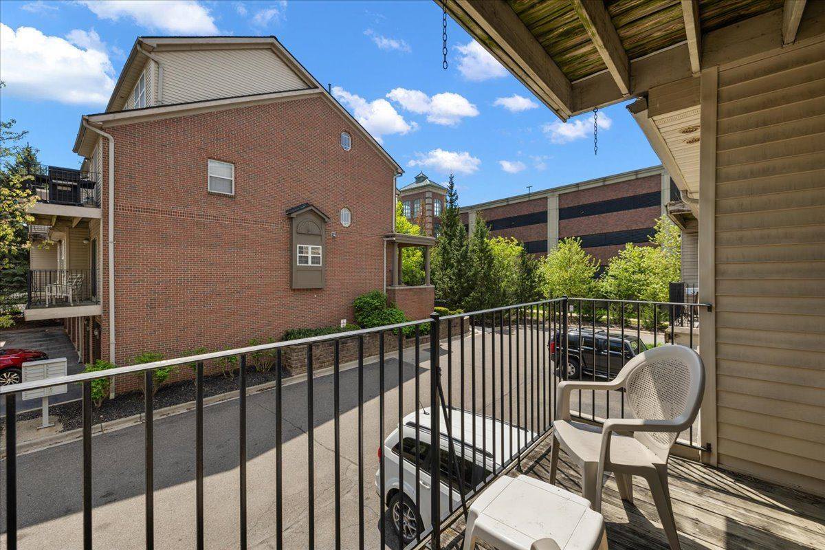 22187 West Village Drive, Unit 5, DearbornCity_Wayne, MI 48124