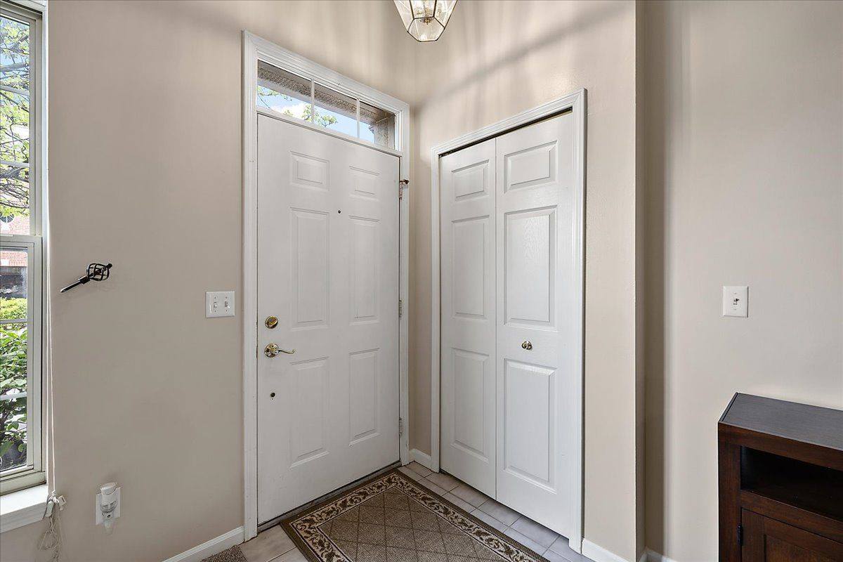 22187 West Village Drive, Unit 5, DearbornCity_Wayne, MI 48124