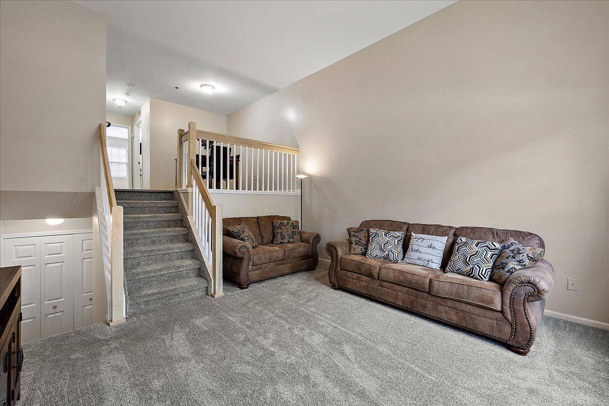 22187 West Village Drive, Unit 5, DearbornCity_Wayne, MI 48124