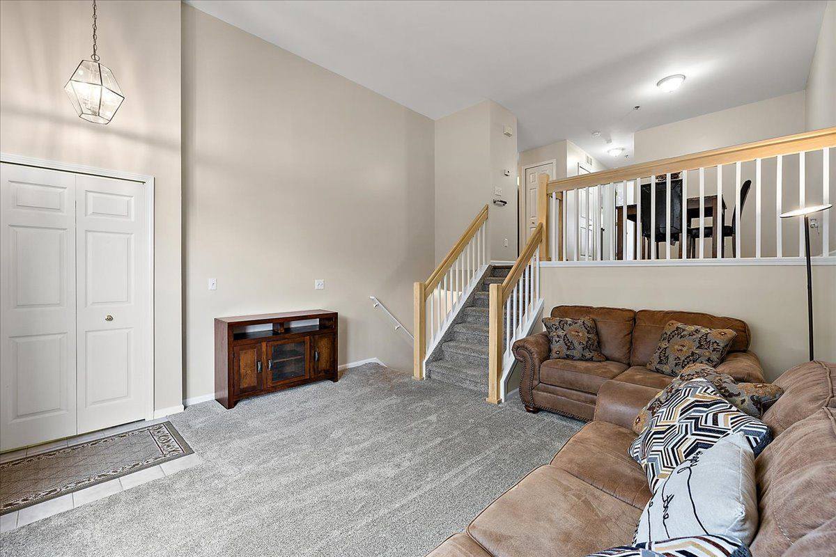 22187 West Village Drive, Unit 5, DearbornCity_Wayne, MI 48124