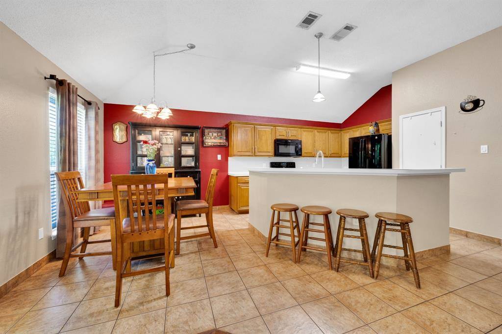 1700 Merritt Drive, Mansfield, TX 76063