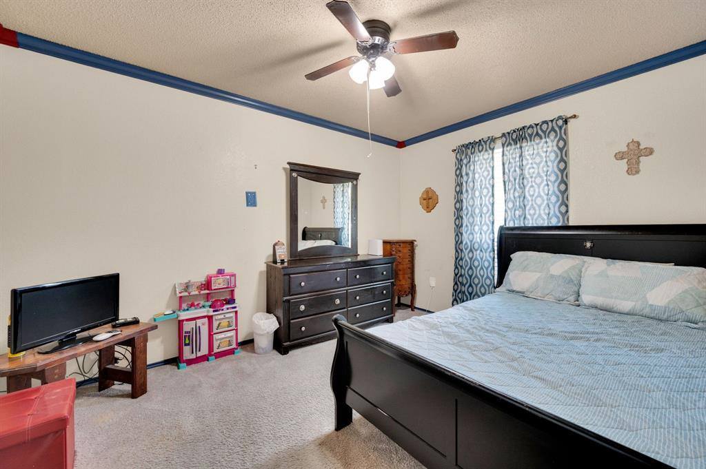 1700 Merritt Drive, Mansfield, TX 76063