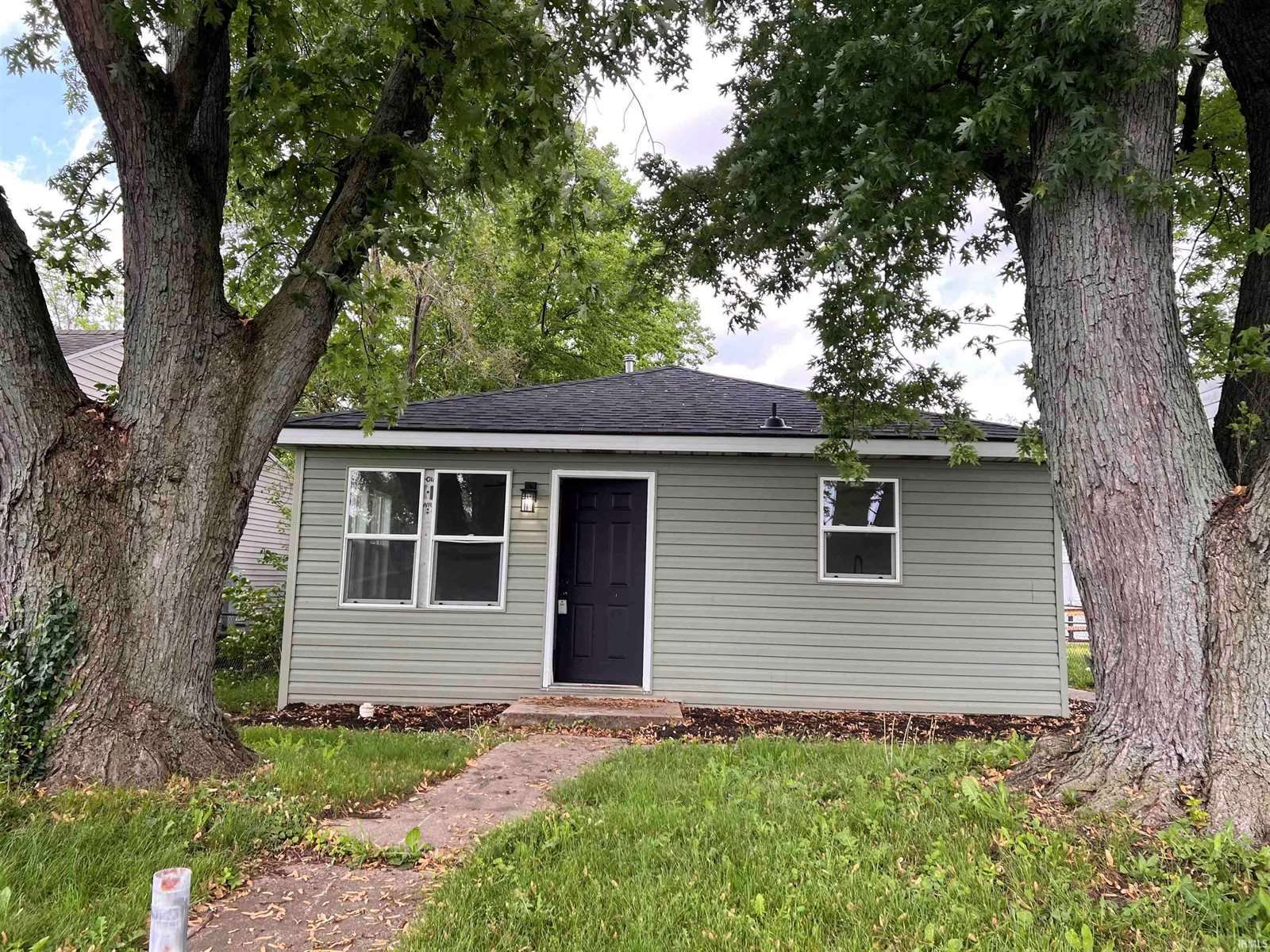 2108 W Memorial Drive, Muncie, IN 47302