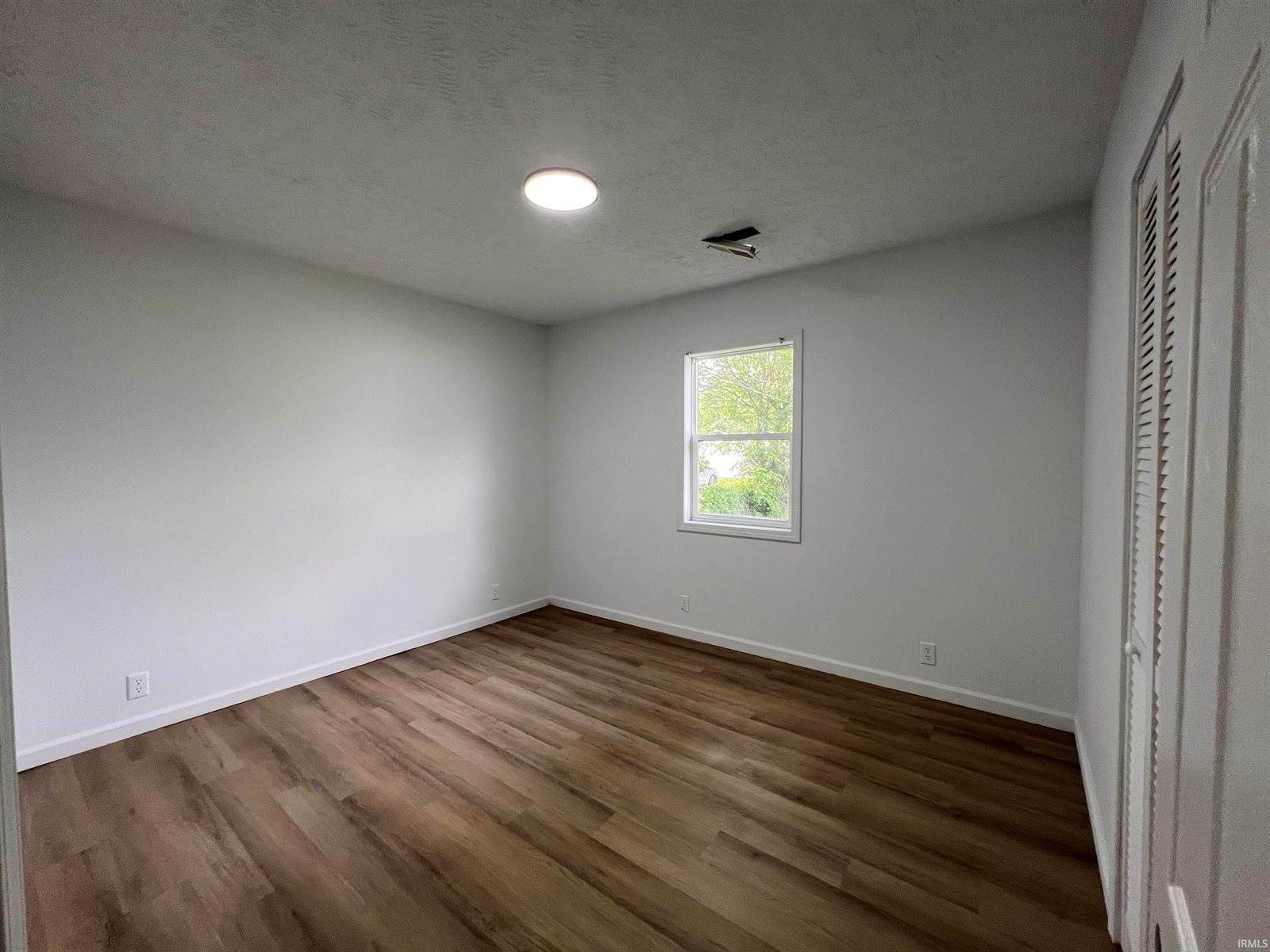 2108 W Memorial Drive, Muncie, IN 47302