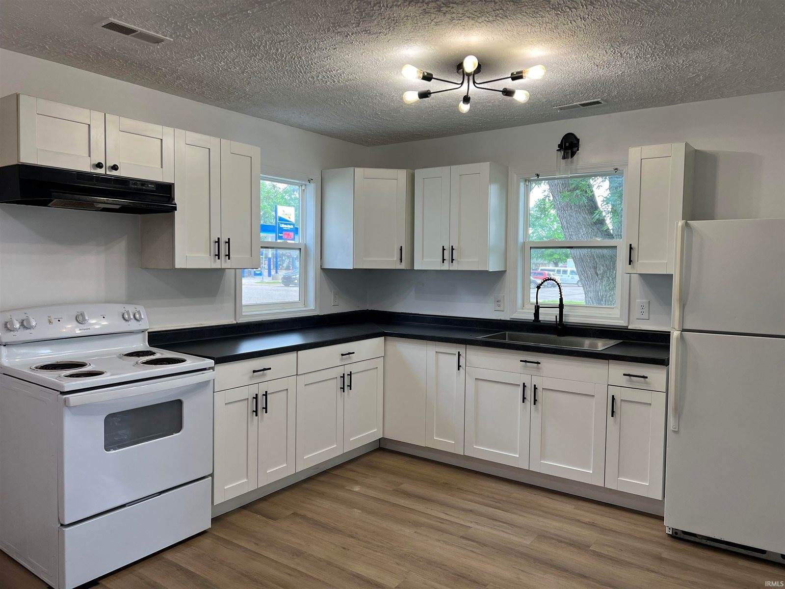 2108 W Memorial Drive, Muncie, IN 47302