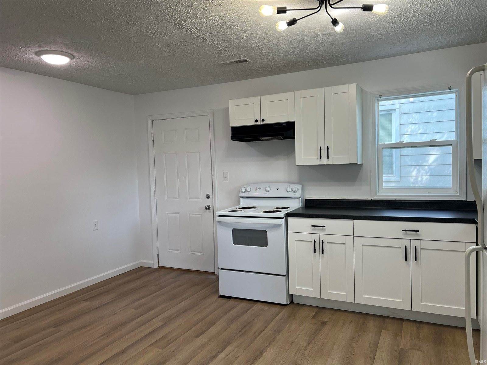 2108 W Memorial Drive, Muncie, IN 47302