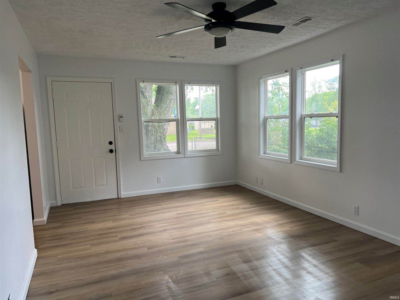 2108 W Memorial Drive, Muncie, IN 47302