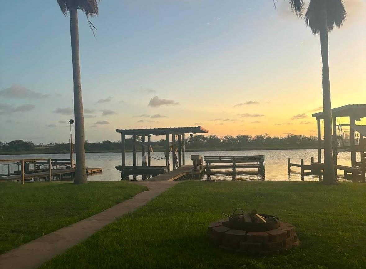 142 Seagull, Sargent, TX 77414