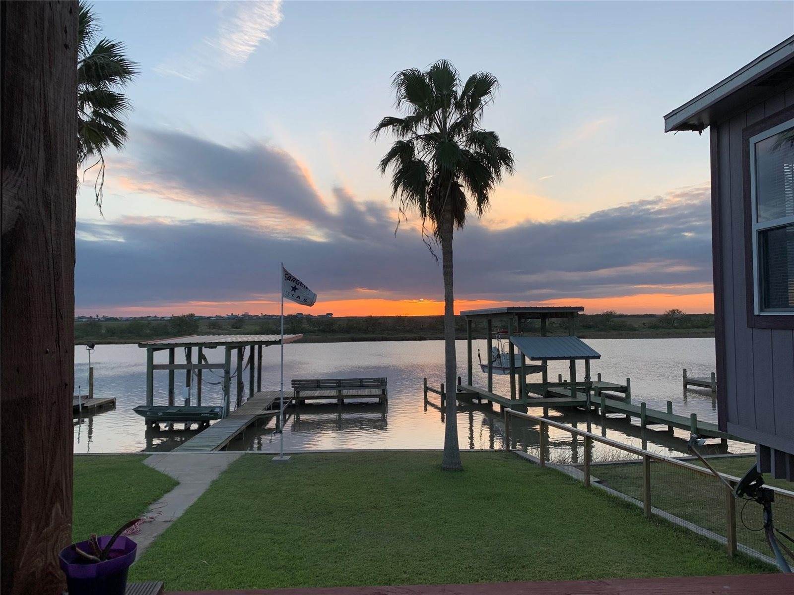 142 Seagull, Sargent, TX 77414