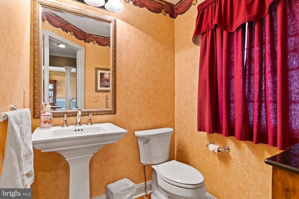 217 Edenderry Way, Enola, PA 17025