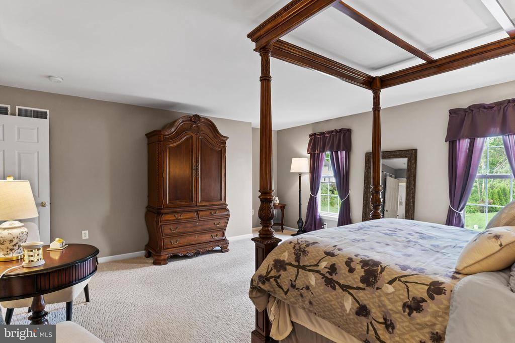 217 Edenderry Way, Enola, PA 17025