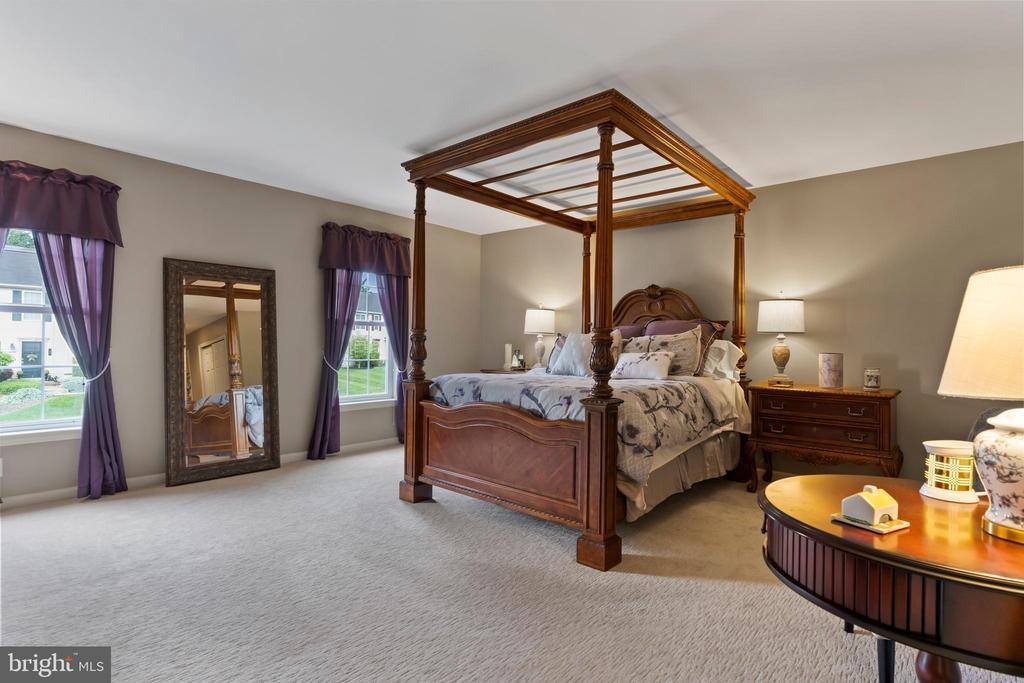 217 Edenderry Way, Enola, PA 17025