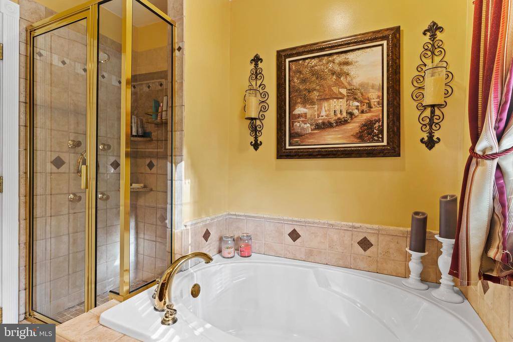 217 Edenderry Way, Enola, PA 17025