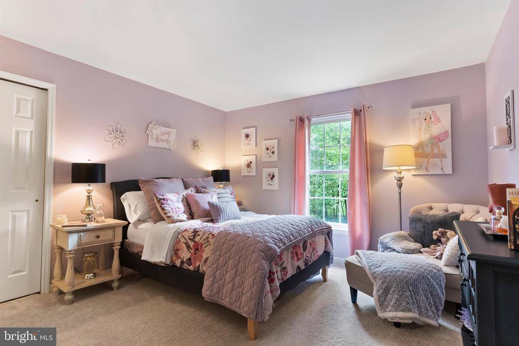 217 Edenderry Way, Enola, PA 17025