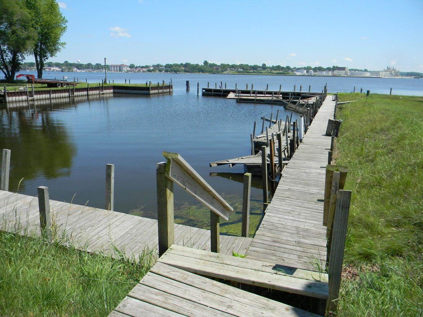 846 South Lakeshore Drive, #1, Ludington, MI 49431