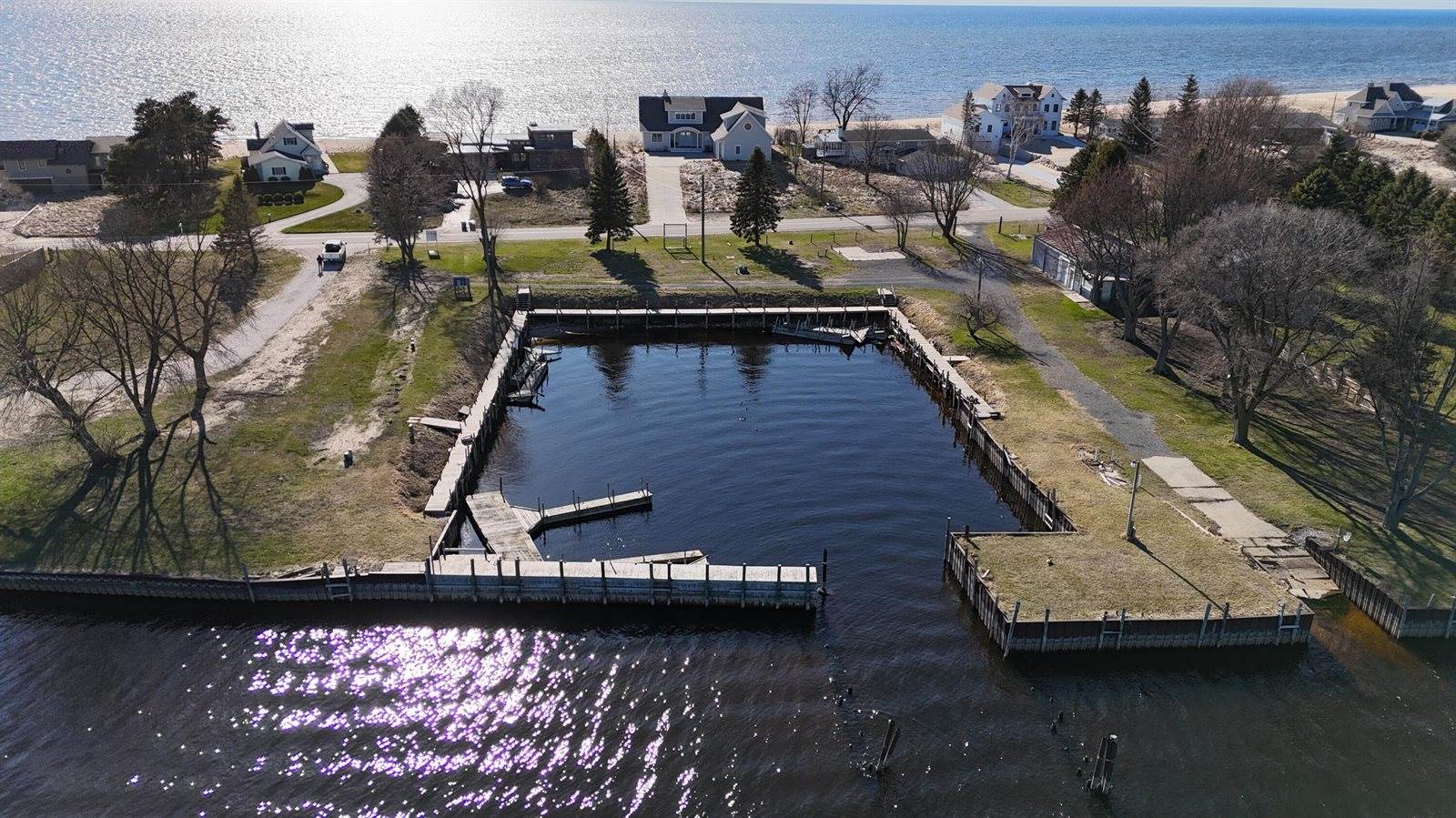 846 South Lakeshore Drive, #1, Ludington, MI 49431