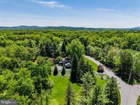 1428 Brandton Road, Mechanicsburg, PA 17055