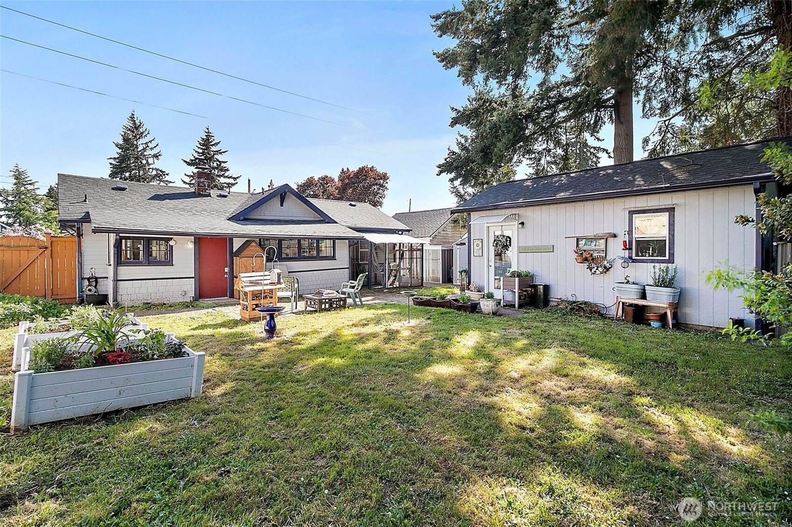 111 East 65th Street, Tacoma, WA 98404