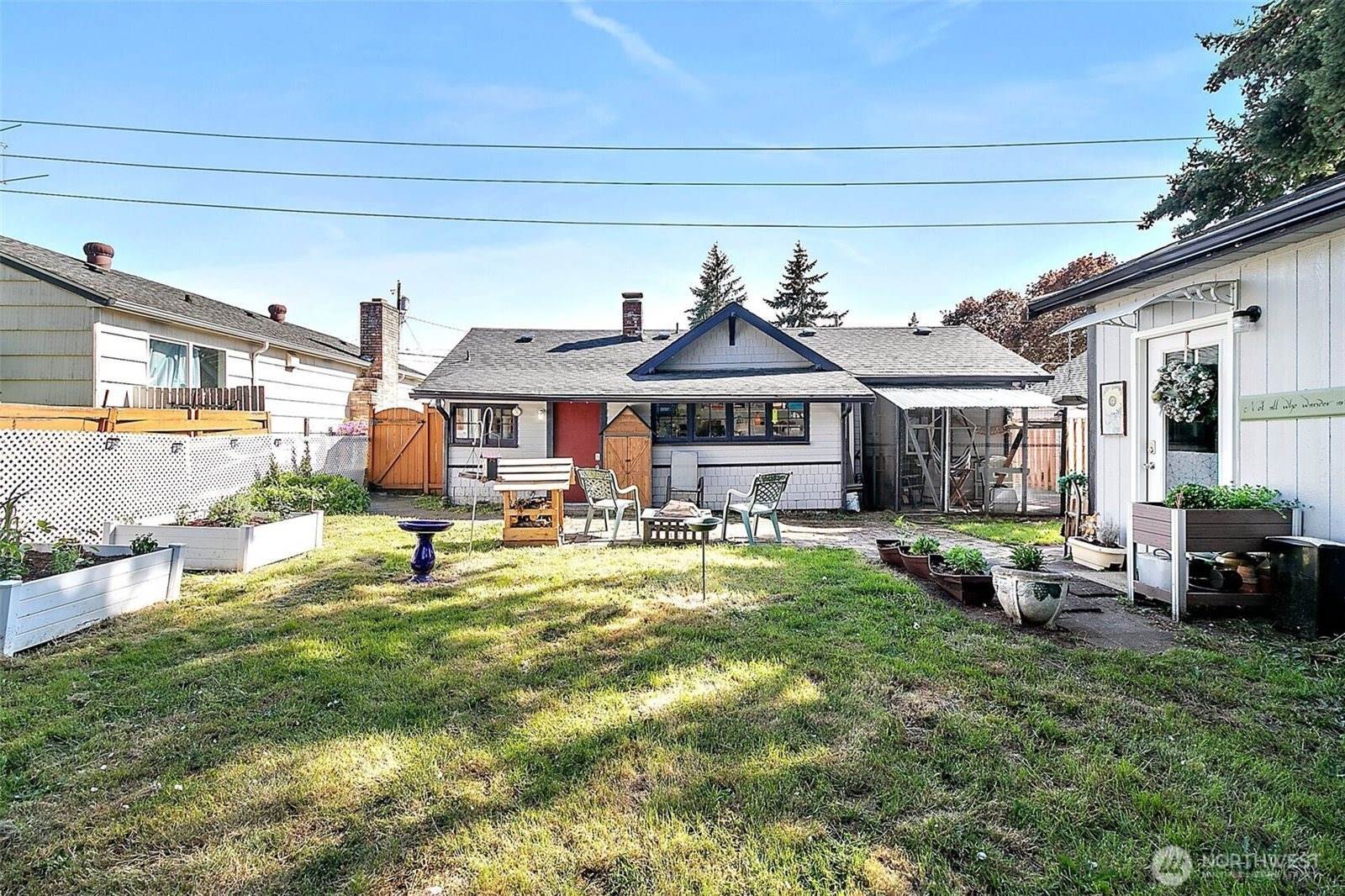 111 East 65th Street, Tacoma, WA 98404