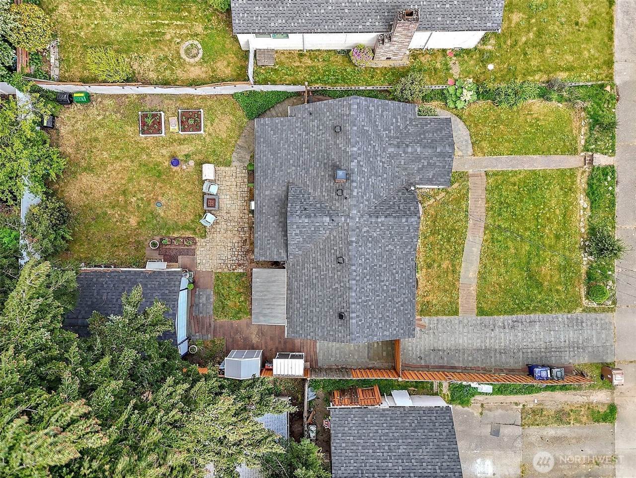 111 East 65th Street, Tacoma, WA 98404