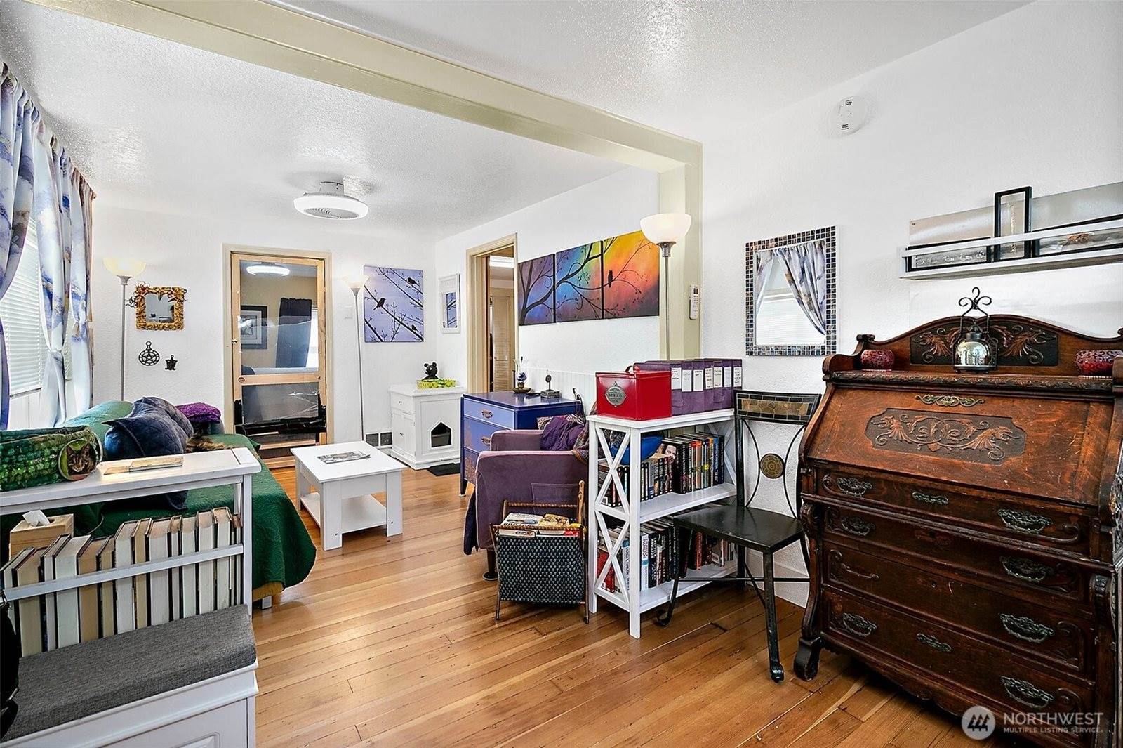 111 East 65th Street, Tacoma, WA 98404