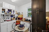 111 East 65th Street, Tacoma, WA 98404