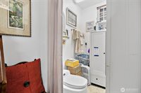 111 East 65th Street, Tacoma, WA 98404