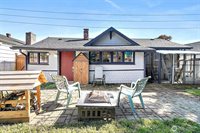 111 East 65th Street, Tacoma, WA 98404