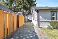 111 East 65th Street, Tacoma, WA 98404
