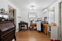 111 East 65th Street, Tacoma, WA 98404