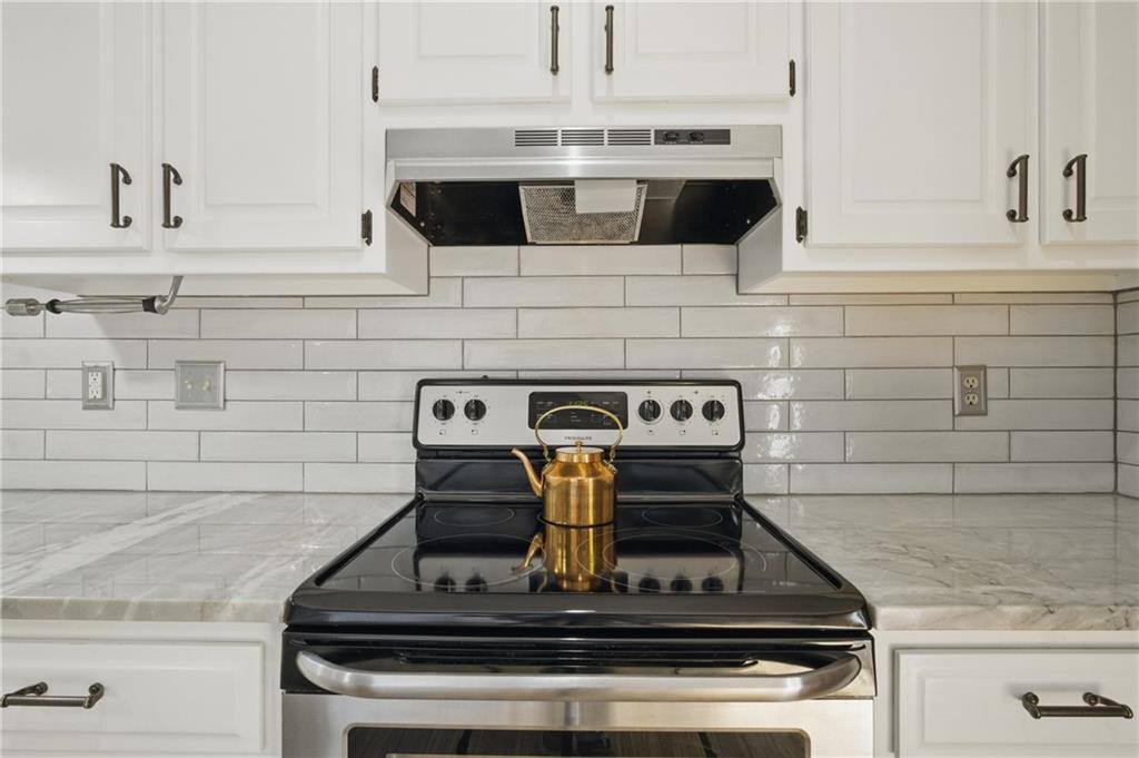 22437 West 64th Street, Shawnee, KS 66226