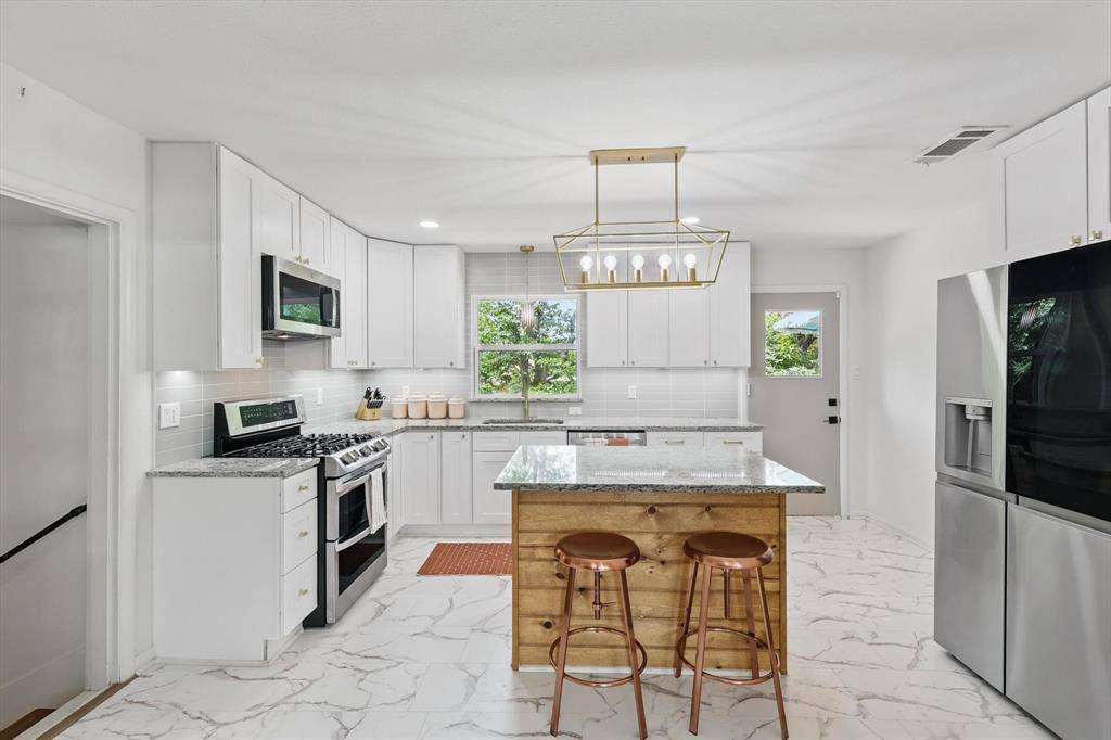 810 Turner Boulevard, Grand Prairie, TX 75050