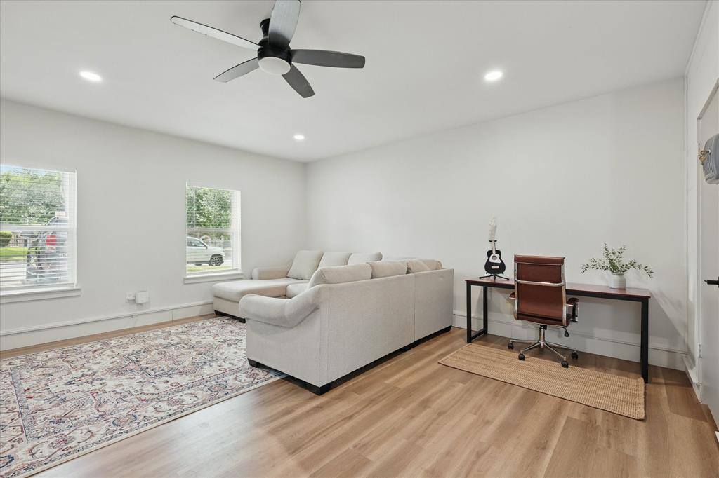 810 Turner Boulevard, Grand Prairie, TX 75050