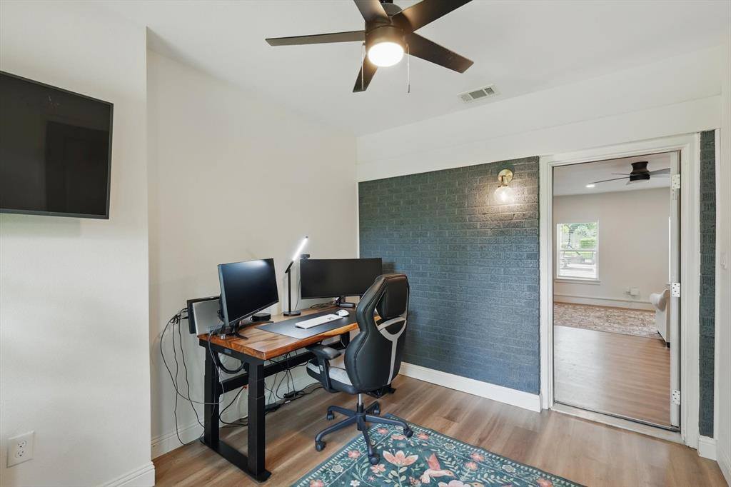 810 Turner Boulevard, Grand Prairie, TX 75050