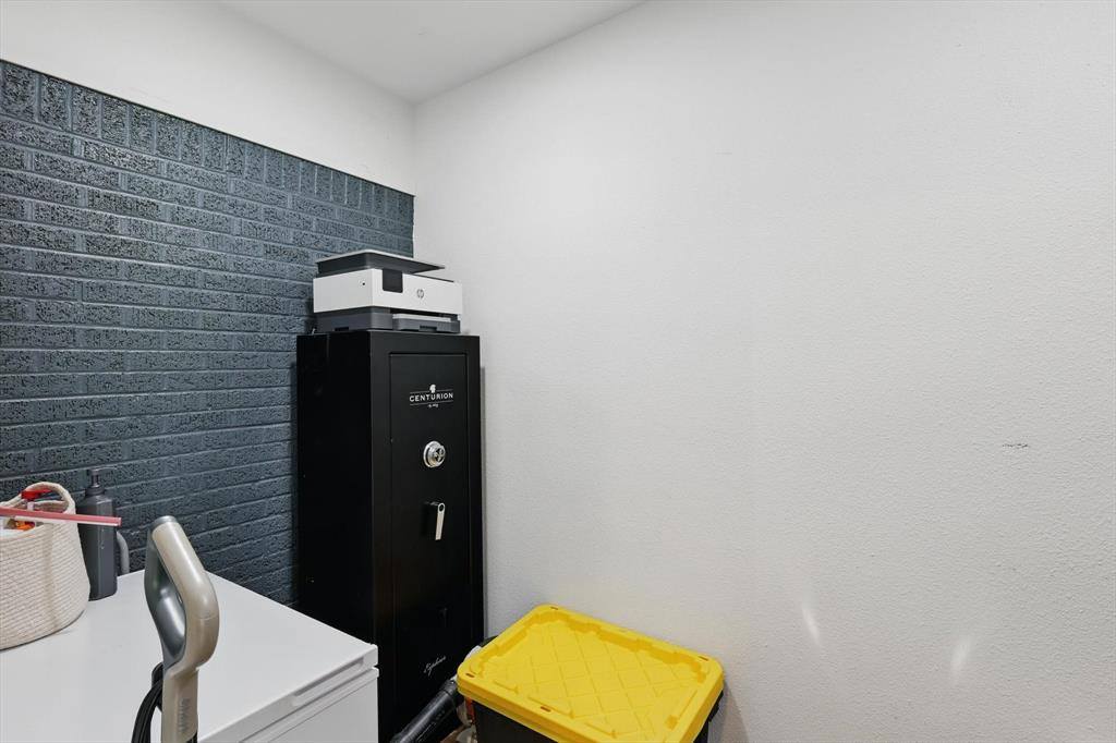 810 Turner Boulevard, Grand Prairie, TX 75050