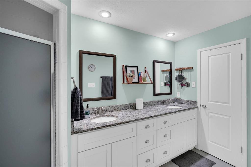 6307 Orchard Hill Drive, Arlington, TX 76016