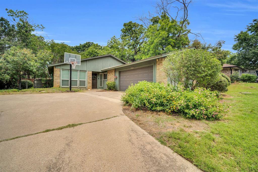 6307 Orchard Hill Drive, Arlington, TX 76016