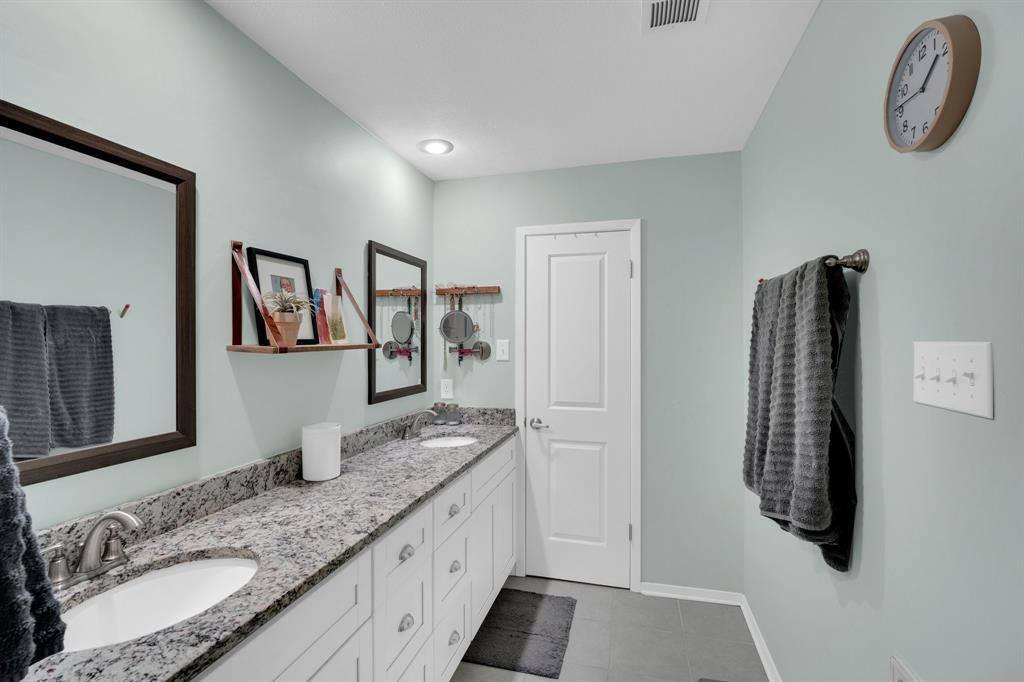 6307 Orchard Hill Drive, Arlington, TX 76016