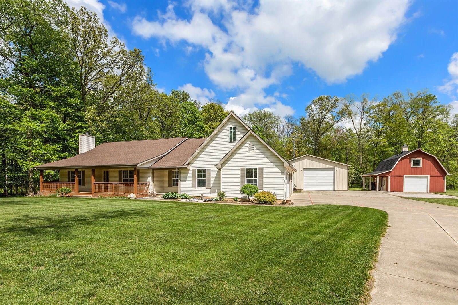 7607 Mt. Hope Road, Grass Lake, MI 49240