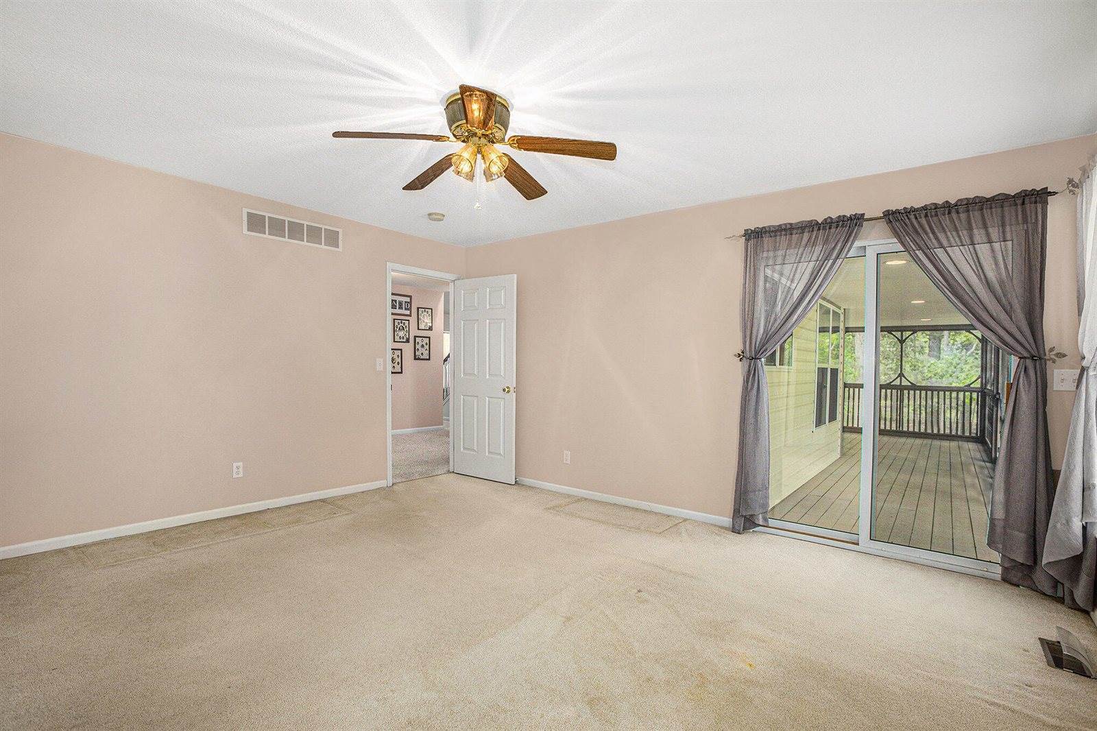 7607 Mt. Hope Road, Grass Lake, MI 49240