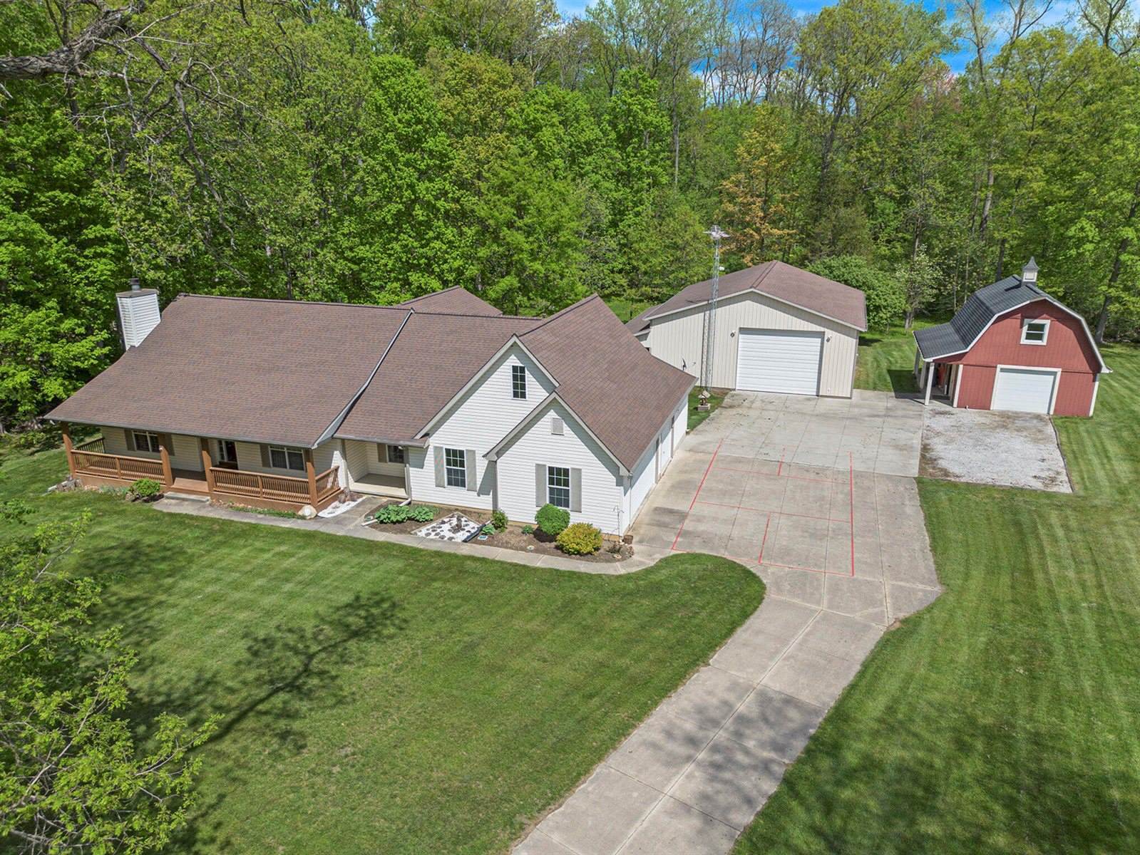7607 Mt. Hope Road, Grass Lake, MI 49240