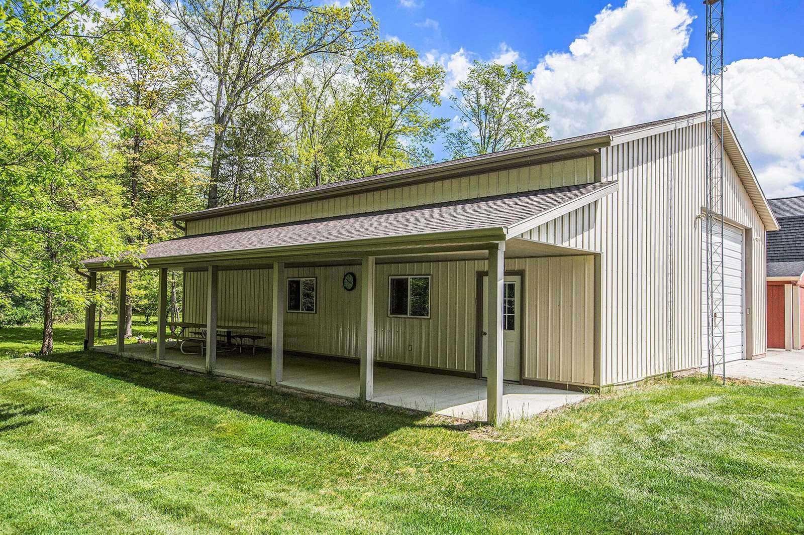 7607 Mt. Hope Road, Grass Lake, MI 49240