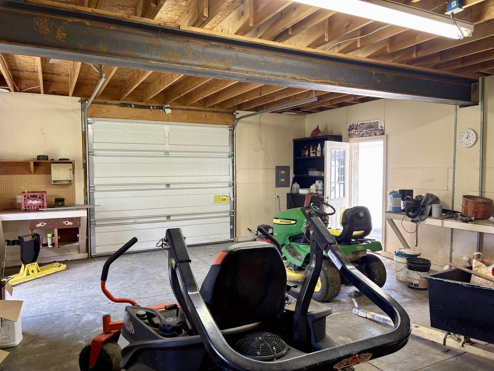 7607 Mt. Hope Road, Grass Lake, MI 49240