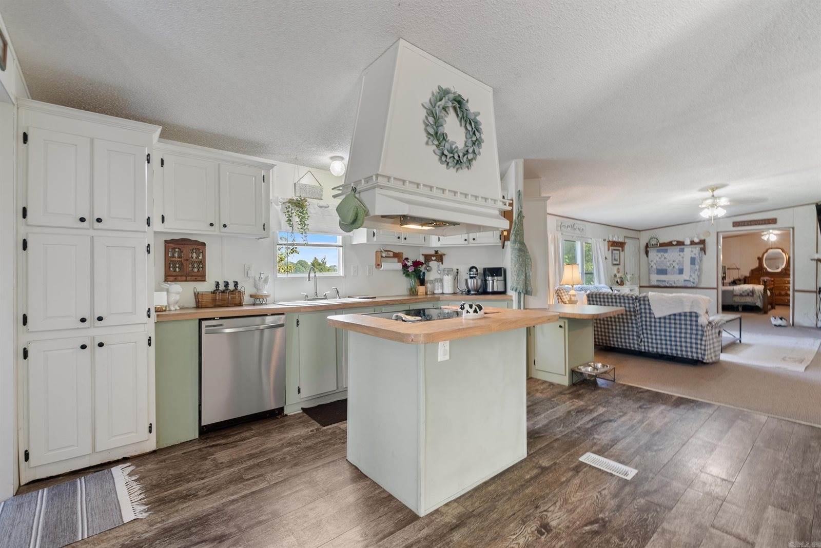 190 Lebanon Road, McRae, AR 72102