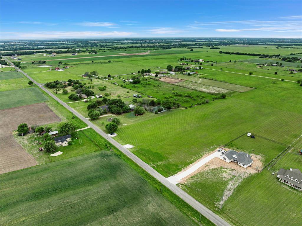 2545 Bode Road, West, TX 76691