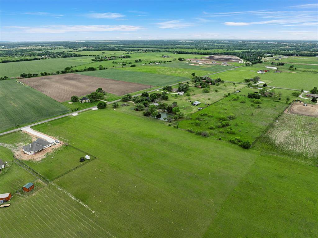 2545 Bode Road, West, TX 76691